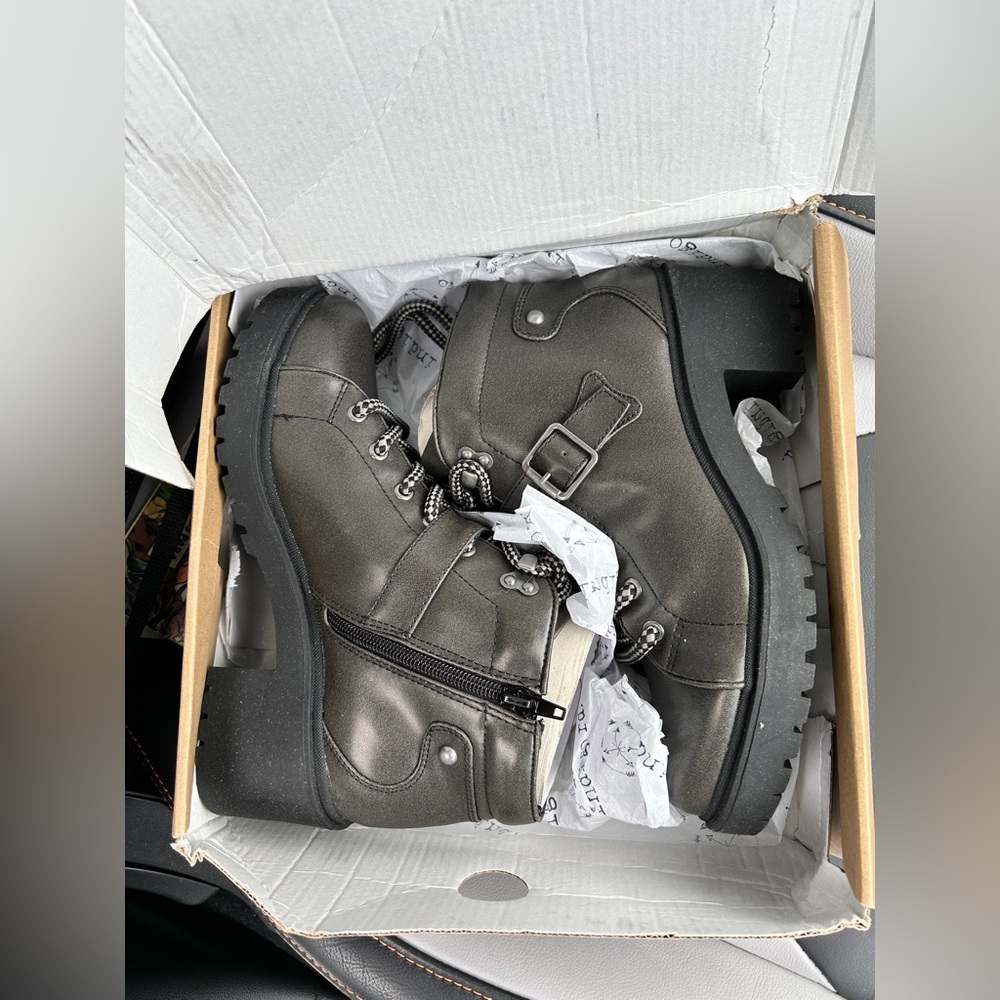 NIB Indigo Rd. Ankle Combat Boot